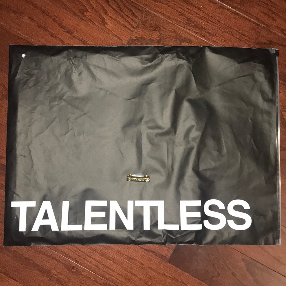 Premium Talentless Gold Pin